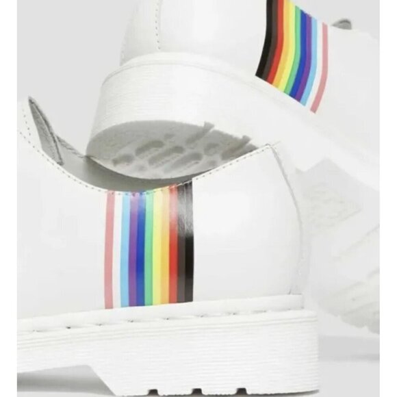 Dr. Martens 27522 White Smooth Leather Rainbow Oxford Shoes EU 38 W 7  M 6 NEW - Picture 1 of 9